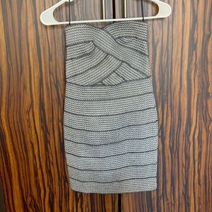 Women’s strapless dress